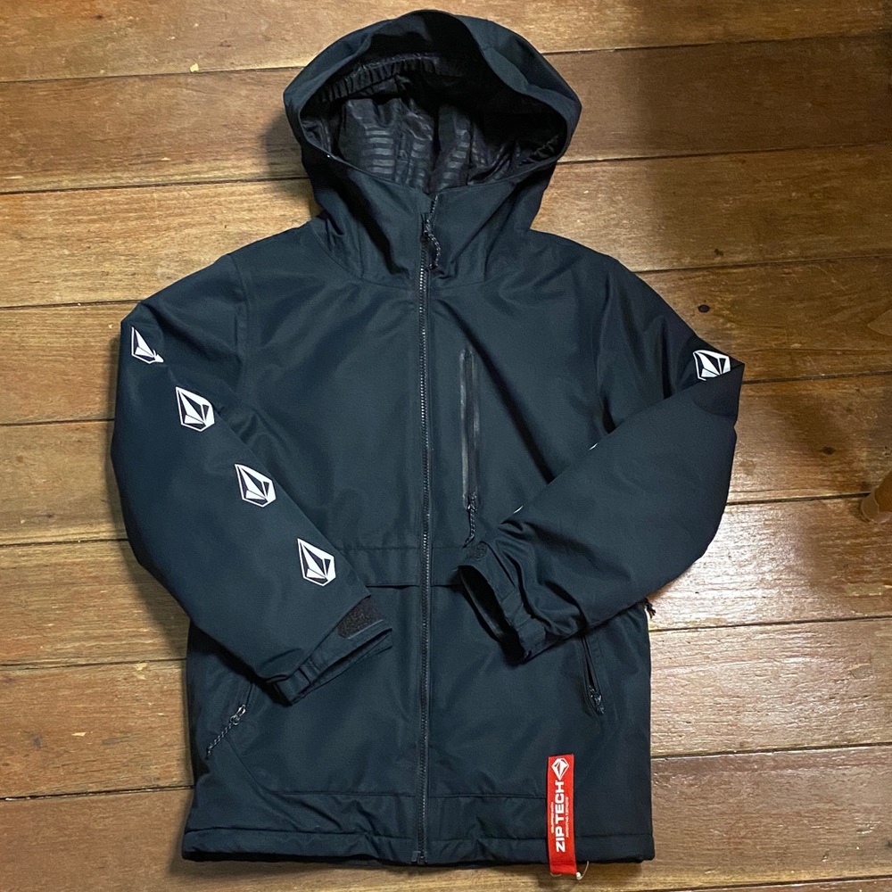 Volcom Boy’s Black Holbeck Insulared Hooded Jacket with Logo Accents